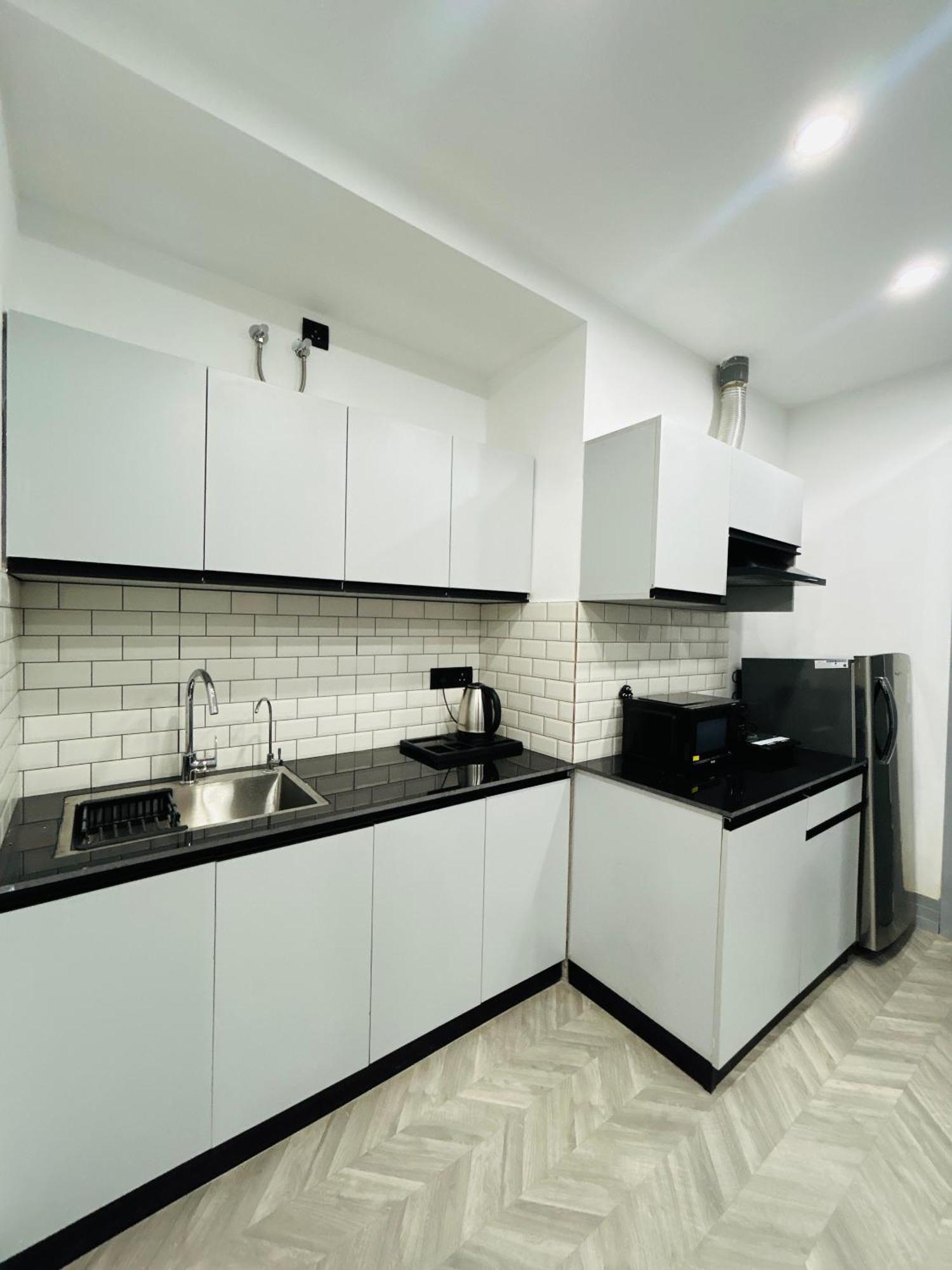 Bedchambers Serviced Apartment, Golf Course, Gurgaon Exterior photo